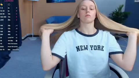 Violet online show from 06/01/26, 08:49