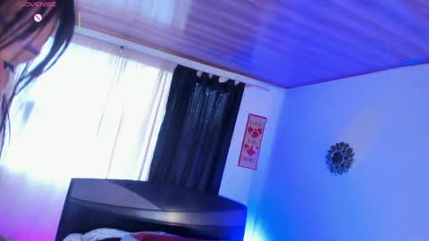 ana sofia   online show from 04/15/26, 07:58