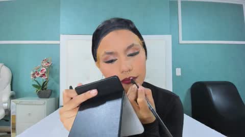 Ania online show from 12/18/25, 09:54