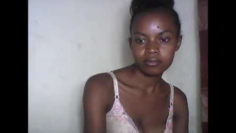 Snapshot of anicha_69 chatting on 05/28/26, 12:02 anicha_69 online show from 05/28/26, 12:02