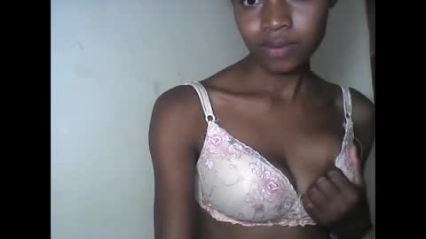 Snapshot of anicha_69 chatting on 05/29/26, 05:55 anicha_69 online show from 05/29/26, 05:55
