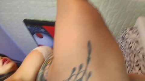 laura  online show from 12/20/24, 07:39