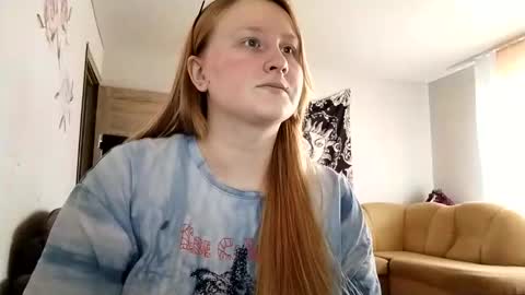 Snapshot of anika_lipps chatting on 09/16/25, 12:39 Anika online show from 09/16/25, 12:39