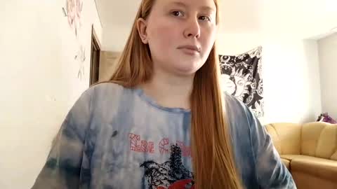 Snapshot of anika_lipps chatting on 09/17/25, 11:34 Anika online show from 09/17/25, 11:34