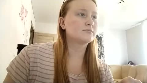 Snapshot of anika_lipps chatting on 10/19/25, 11:11 Anika online show from 10/19/25, 11:11