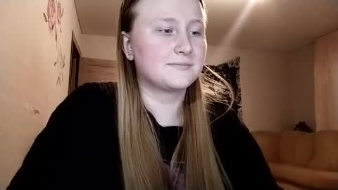 Snapshot of anika_lipps chatting on 11/13/25, 06:01 Anika online show from 11/13/25, 06:01