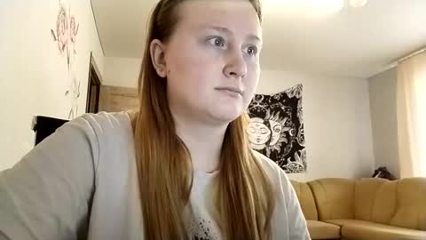 Snapshot of anika_lipps chatting on 11/29/25, 09:01 Anika online show from 11/29/25, 09:01