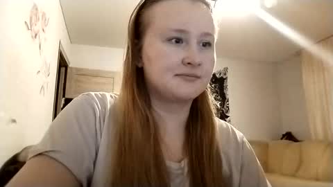 Snapshot of anika_lipps chatting on 12/19/25, 03:30 Anika online show from 12/19/25, 03:30