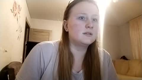 Snapshot of anika_lipps chatting on 12/21/25, 02:30 Anika online show from 12/21/25, 02:30