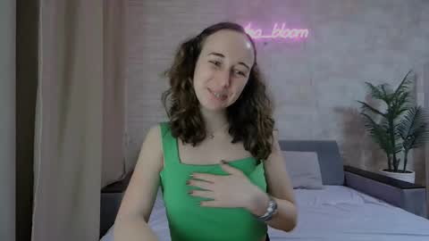 anikabloom online show from 01/17/25, 04:06