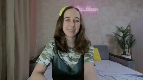 anikabloom online show from 01/31/25, 11:24