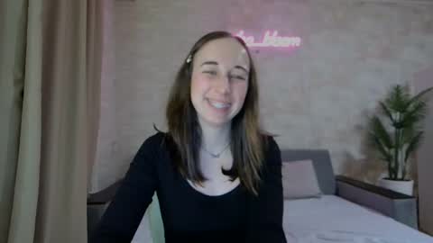 anikabloom online show from 02/06/25, 02:33