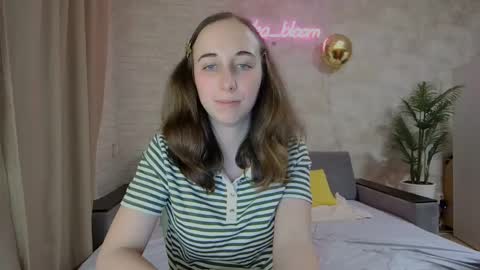 anikabloom online show from 02/19/25, 12:25