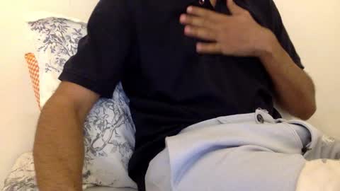 aniketkesari1 online show from 01/10/26, 07:04