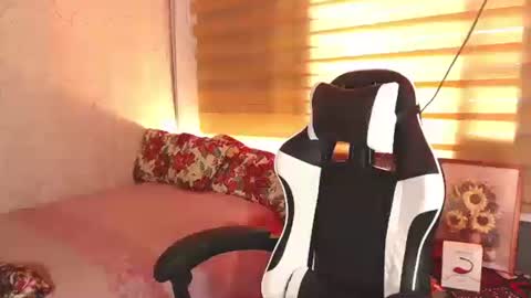 Nikka online show from 10/31/25, 06:58