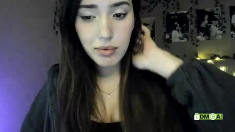 Snapshot of anisa_sweet chatting on 12/20/25, 03:13 Anisa Moan from LovenseWet from Tip MenuOpen for Private online show from 12/20/25, 03:13