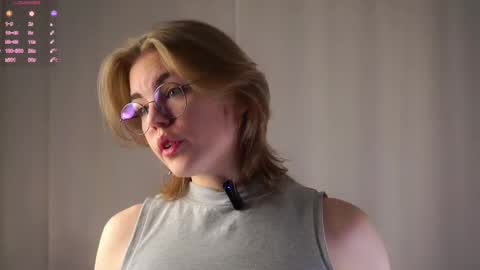 AnishaVivo online show from 03/12/26, 12:44