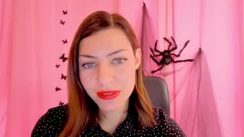 Anni online show from 11/17/25, 06:52