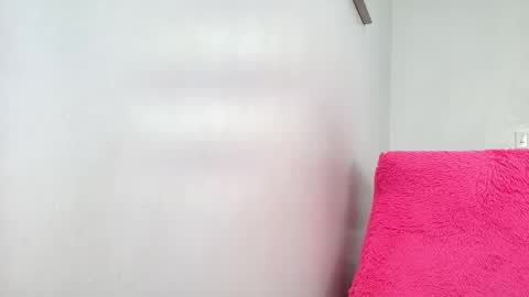 ana independent model online show from 11/19/25, 07:30