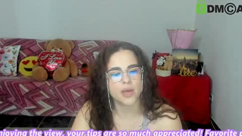 AnissyaX online show from 04/15/26, 02:51