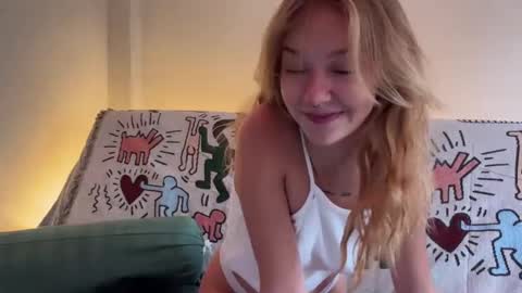 Snapshot of anita__hills chatting on 02/01/25, 12:40 anita__hills online show from 02/01/25, 12:40