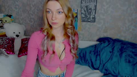 anita_moon_ online show from 01/05/25, 06:24