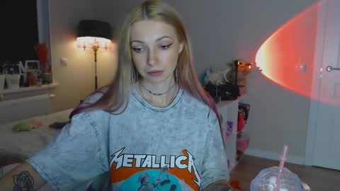 anita_moon_ online show from 11/05/25, 11:27