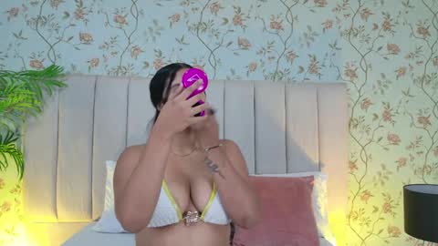 Dania Lpez online show from 03/31/26, 12:16