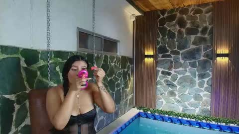 Dania Lpez online show from 04/22/26, 05:25