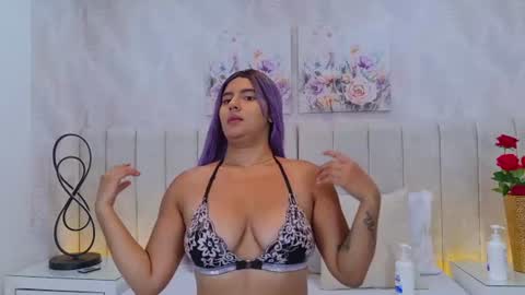 Snapshot of anita_sagegb chatting on 07/29/26, 12:25 Dania Lpez online show from 07/29/26, 12:25