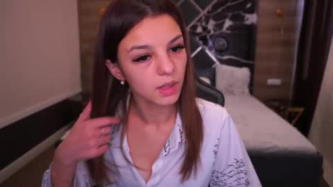 Snapshot of anitabambie chatting on 10/10/25, 07:29 Anita online show from 10/10/25, 07:29