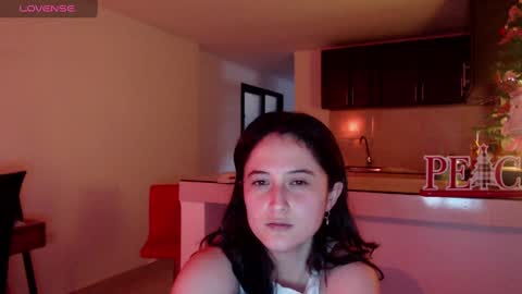 Snapshot of anitafox_ chatting on 12/27/24, 10:37 Anitafoxx online show from 12/27/24, 10:37