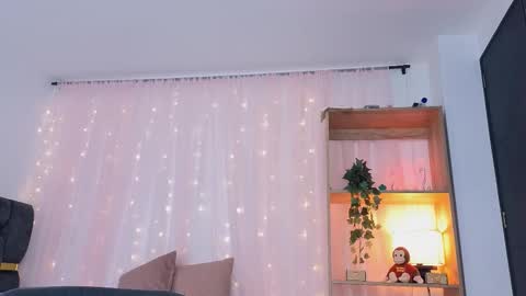 Snapshot of anitaglow chatting on 10/07/25, 02:58 anitaglow online show from 10/07/25, 02:58