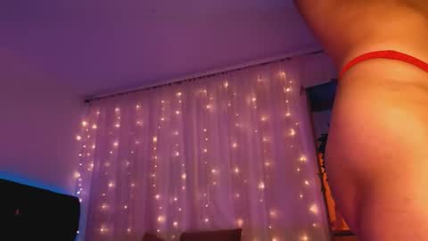 Snapshot of anitaglow chatting on 10/13/25, 08:20 anitaglow online show from 10/13/25, 08:20