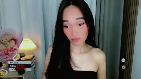 Snapshot of anitaguen chatting on 11/15/25, 09:21 anita online show from 11/15/25, 09:21