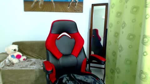 Snapshot of anitazarova chatting on 12/29/24, 05:33 Anita Zarova online show from 12/29/24, 05:33