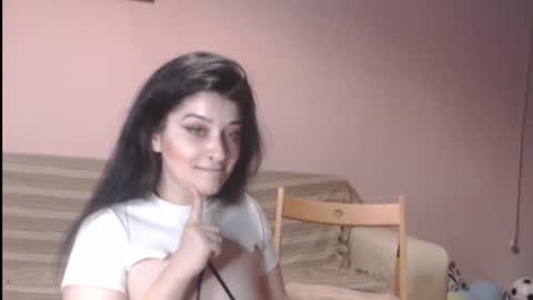 Snapshot of anittac14 chatting on 11/05/25, 04:40 Anitta online show from 11/05/25, 04:40