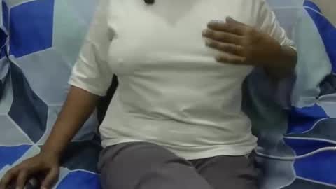 Snapshot of anjali_dogra786 chatting on 10/01/25, 06:47 anjali_dogra786 online show from 10/01/25, 06:47