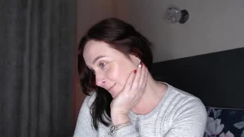 anjutka08 online show from 01/13/26, 05:51