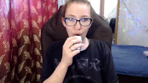 Snapshot of ankey_rayah chatting on 05/25/26, 03:23 Nameless online show from 05/25/26, 03:23