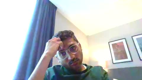 Snapshot of ankur1722 chatting on 08/09/26, 09:03 Slave looking for Mistress online show from 08/09/26, 09:03