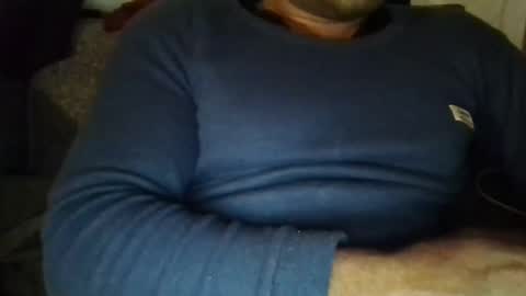 Snapshot of ankushindenmark chatting on 01/05/25, 08:00 DesiGuy online show from 01/05/25, 08:00