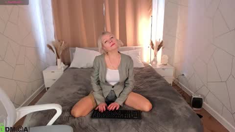 ann_annise online show from 02/03/26, 02:53