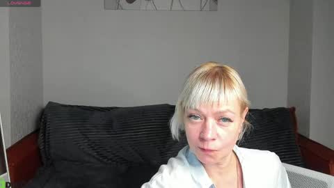 ann_annise online show from 05/11/26, 02:45