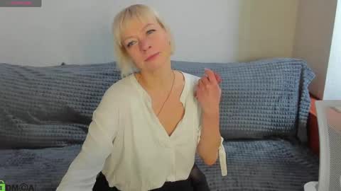 ann_annise online show from 05/22/26, 01:02