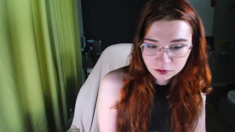 Snapshot of ann_couette chatting on 06/08/26, 04:02 Im Ann welcome in my room PVT is open online show from 06/08/26, 04:02