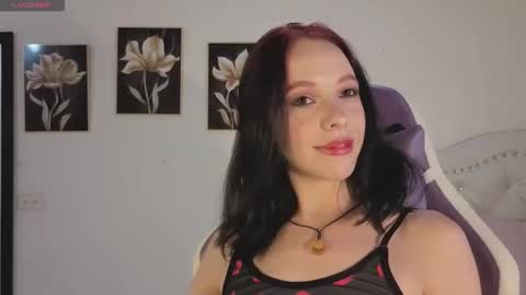 Snapshot of ann_gagner chatting on 11/08/25, 09:35 Ana online show from 11/08/25, 09:35