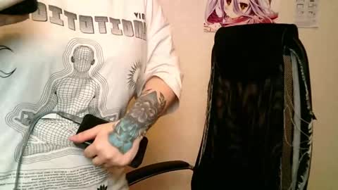 ann_lelala_ online show from 02/03/25, 10:36