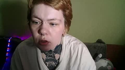 ann_lelala_ online show from 02/18/25, 07:43