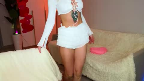 anna__herrera online show from 02/17/26, 09:54